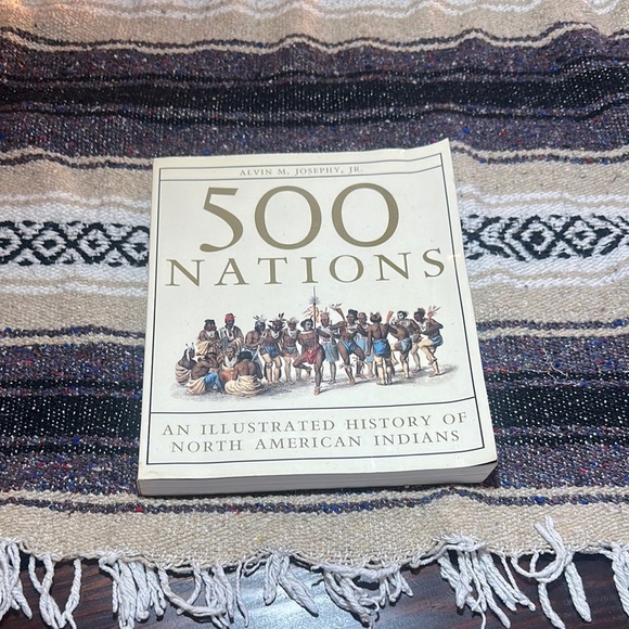 500 Nations: Illustrated History of North American Indians - Picture 1 of 13
